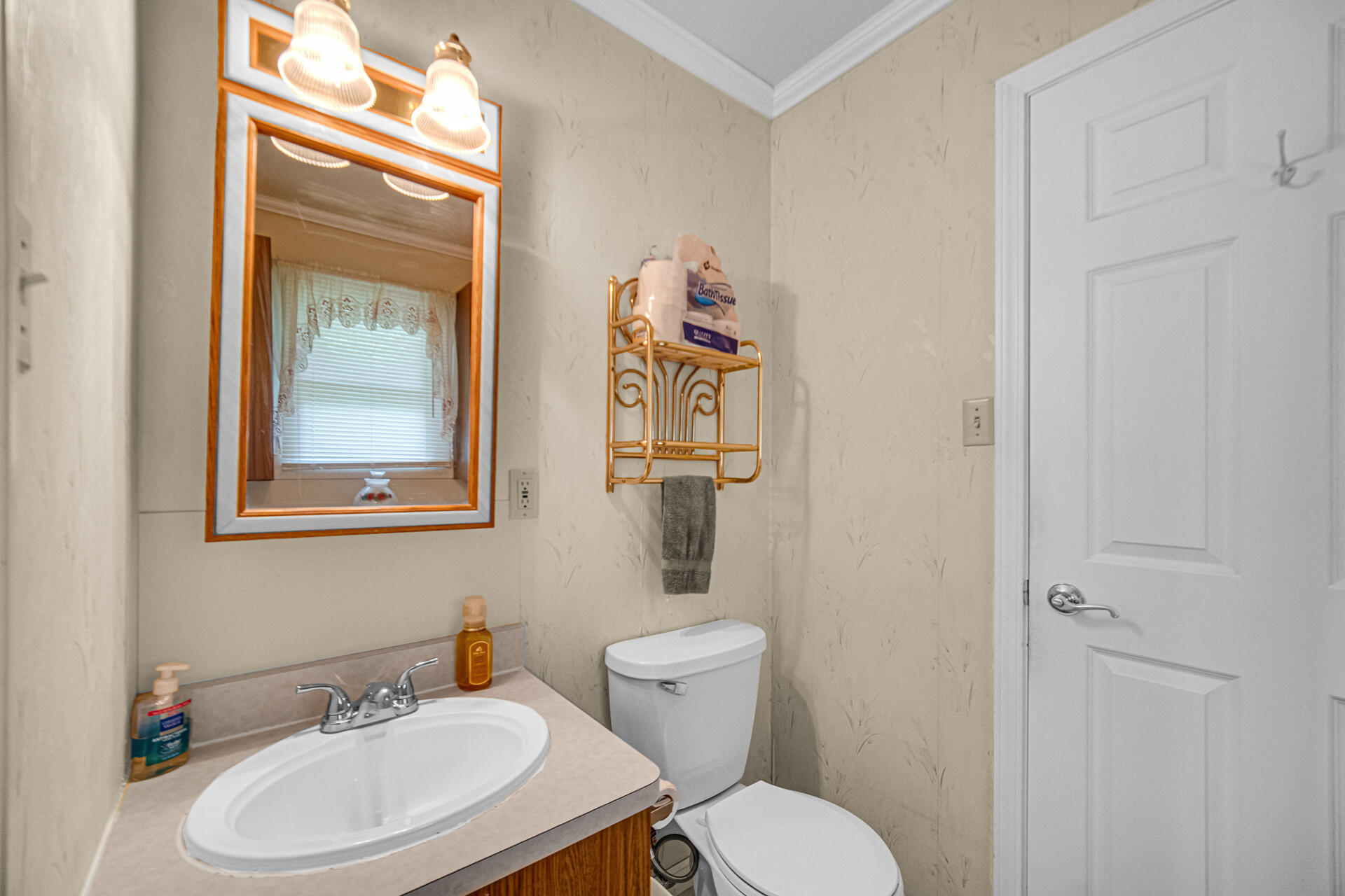 628 Oxbow Road Valparaiso, IN 46385 - Photo 13 of 19 1920x1280