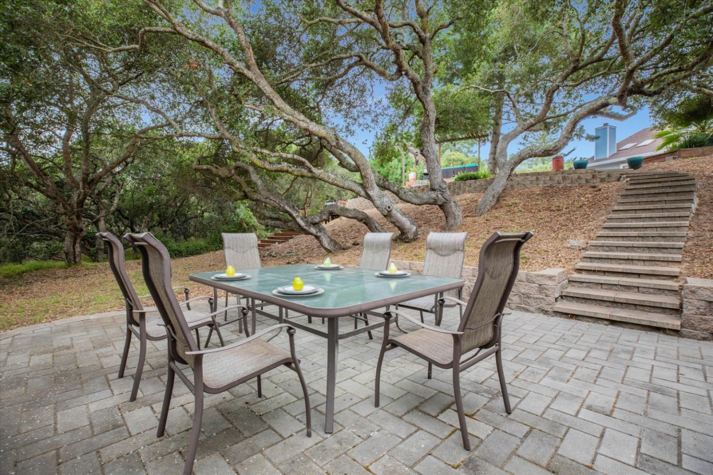 6333 Tustin Road Salinas, CA 93907 - Photo 51 of 88 a view of a chairs and table in the patio