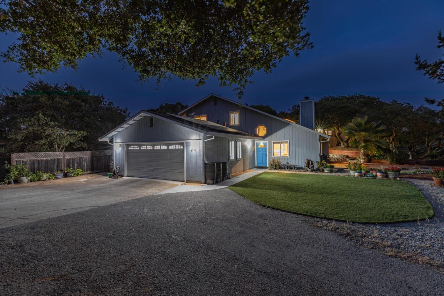 6333 Tustin Road Salinas, CA 93907 - Photo 86 of 88 a front view of a house with a yard and garage