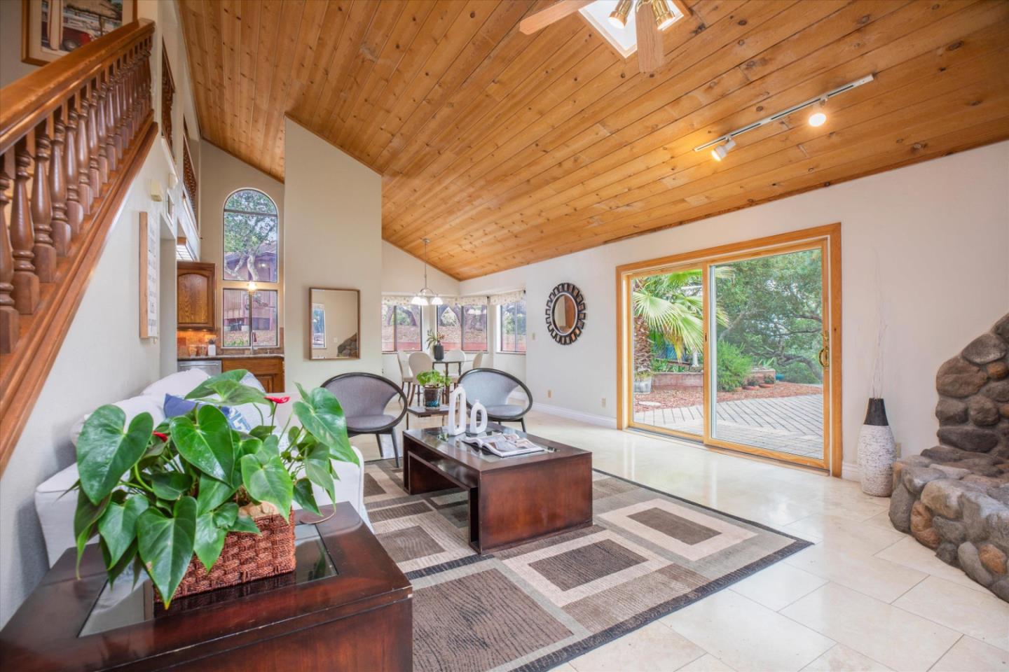 6333 Tustin Road Salinas, CA 93907 - Photo 9 of 88