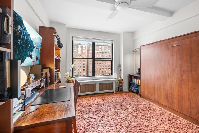 $725,000 | 235 West 102nd Street, Unit 11O | Upper West Side