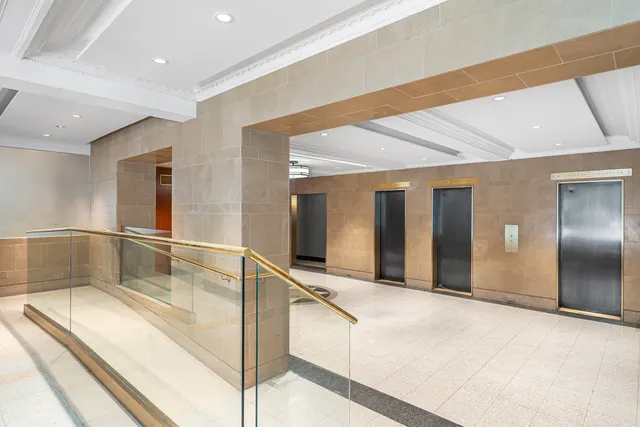 $725,000 | 235 West 102nd Street, Unit 11O | Upper West Side