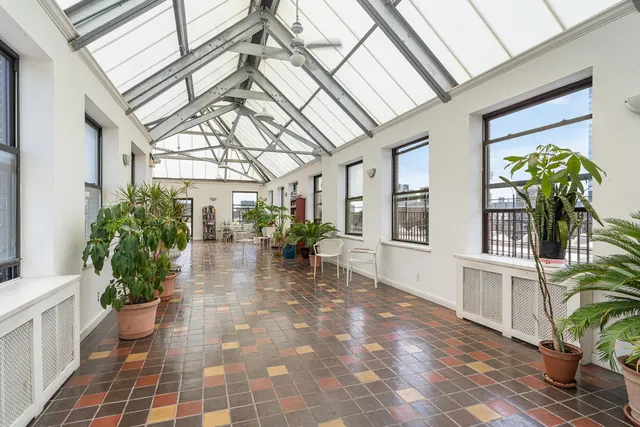 $725,000 | 235 West 102nd Street, Unit 11O | Upper West Side