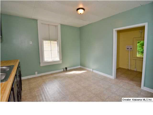 1017 15th Place Southwest Birmingham, AL 35211 - Photo 15 of 30