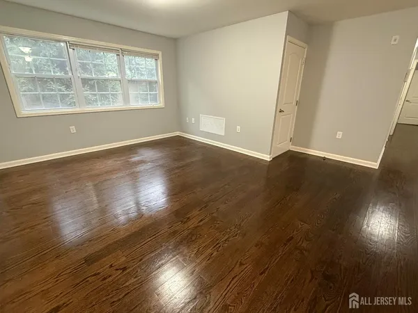 $2,395 | 1400 St Georges Avenue, Unit 304, Avenel, NJ 07001