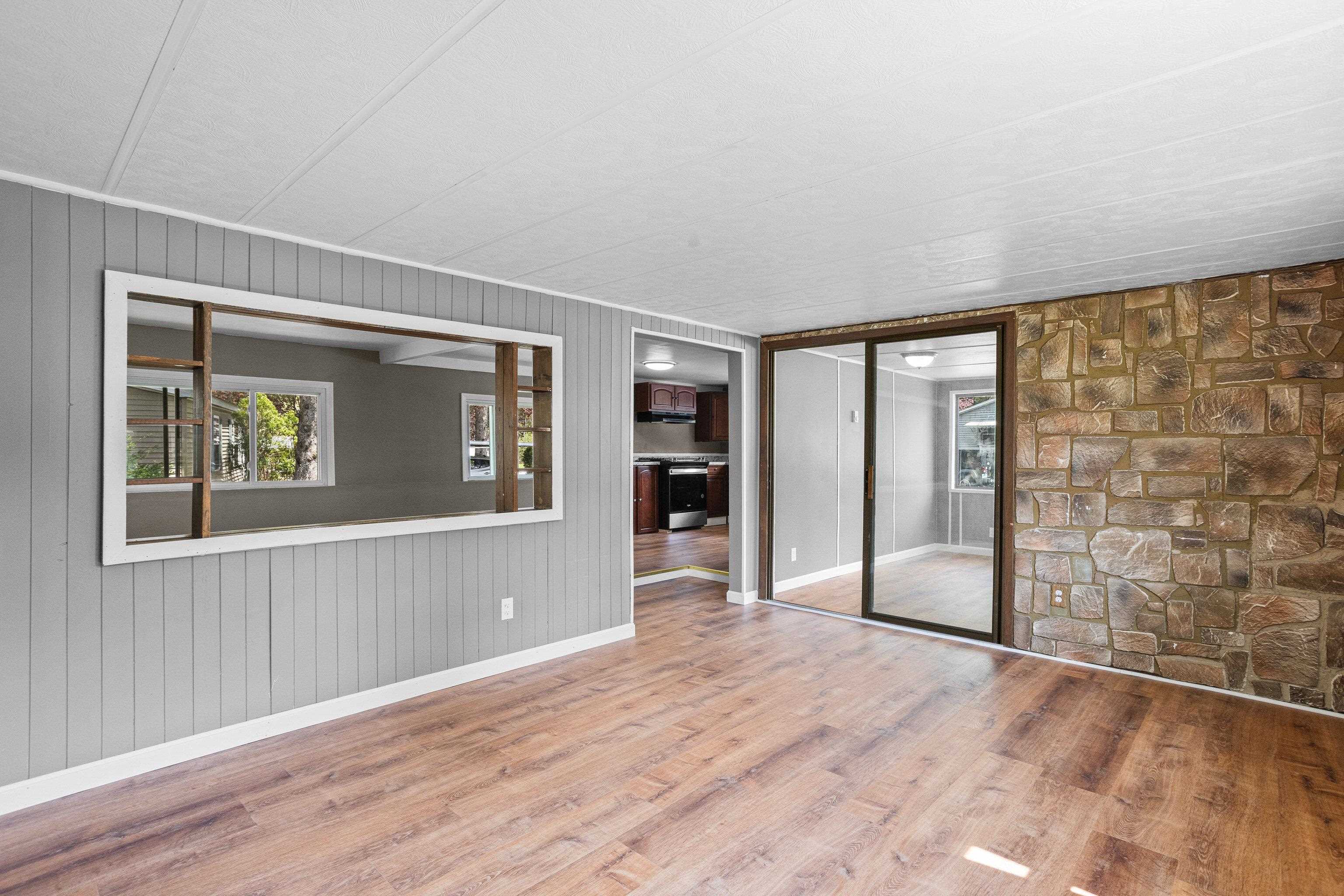 8 Dart Street Hooksett, NH 03106 - Photo 13 of 36