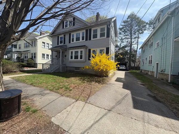 $3,250 | 11 Channing Road, Unit 2, Watertown, MA 02472