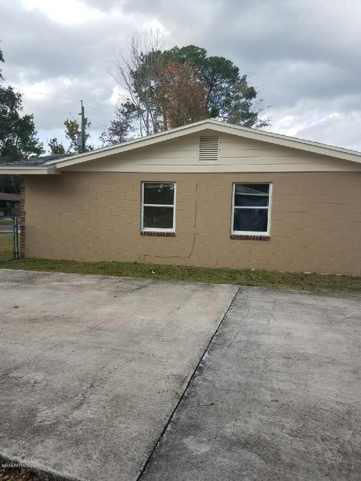 4113 Bender Road Jacksonville, FL 32207 - Photo 4 of 4 4