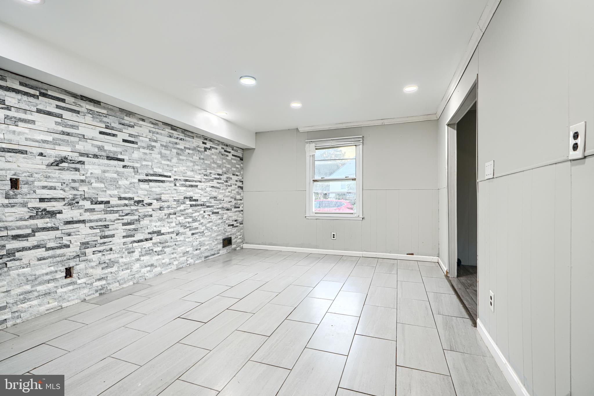 7829 Oakleigh Road Baltimore, MD 21234 - Photo 15 of 44 Family Room