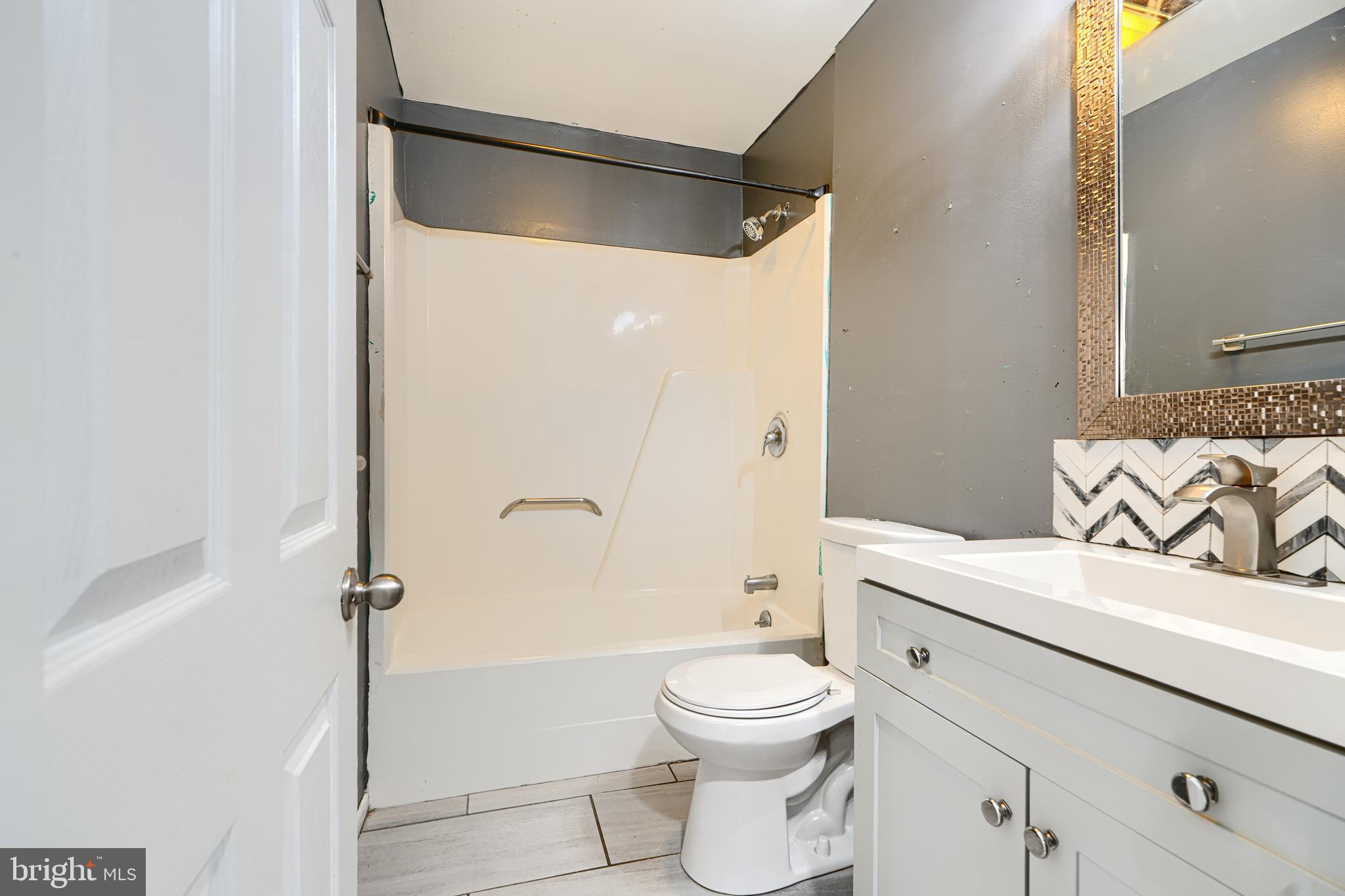 7829 Oakleigh Road Baltimore, MD 21234 - Photo 27 of 44 Full Bath Main Lvl