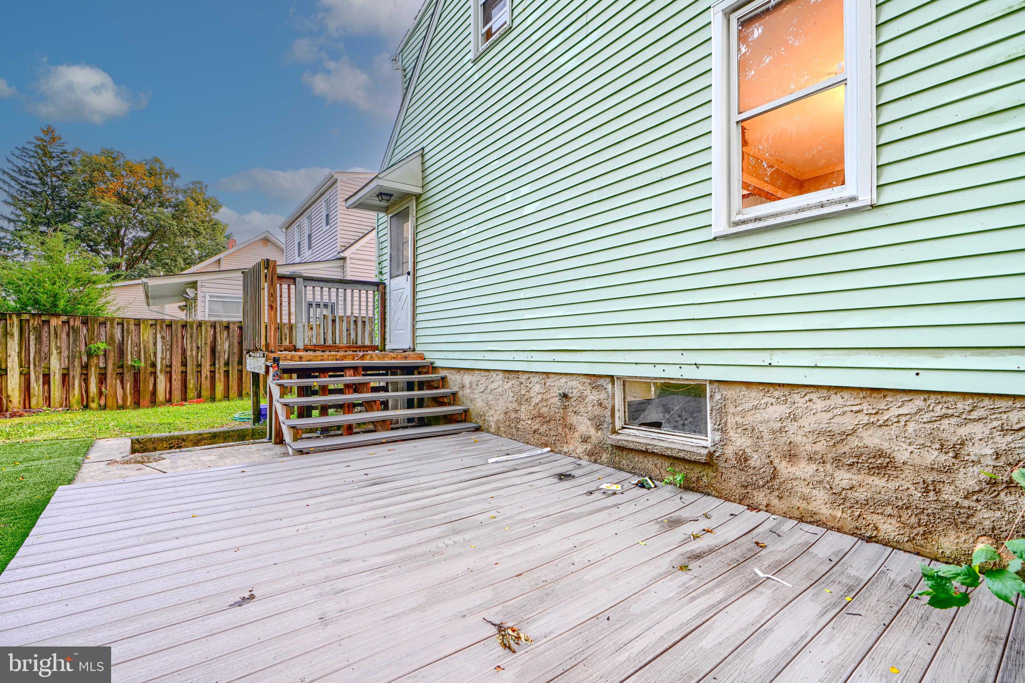 7829 Oakleigh Road Baltimore, MD 21234 - Photo 9 of 44 Patio/Deck