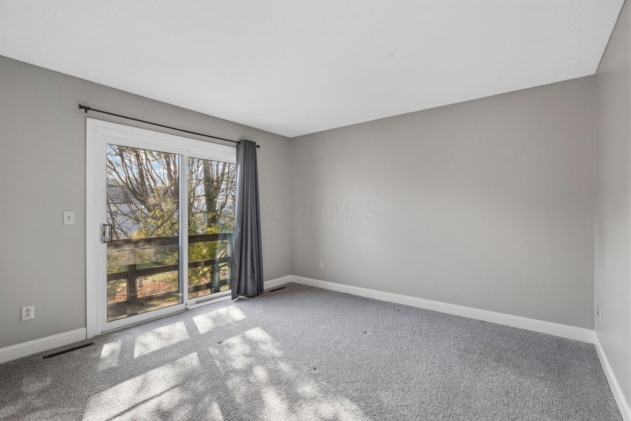 5413 Roscommon Road Dublin, OH 43017 - Photo 28 of 60 AF1A0412