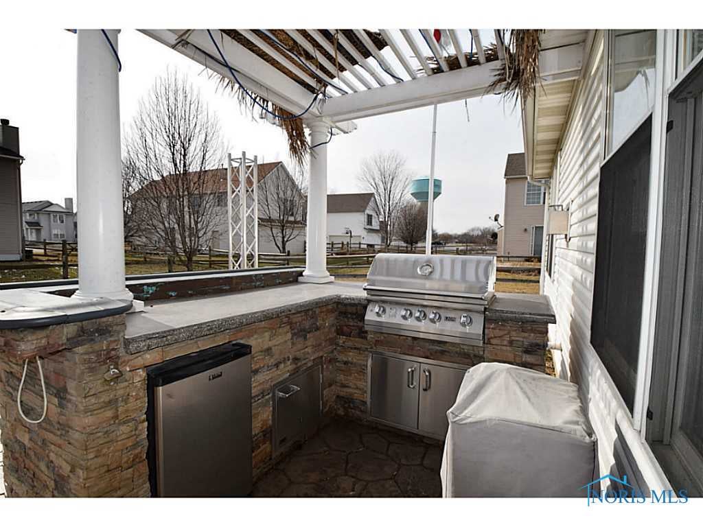 1908 Coopers Hawk Road Perrysburg, OH 43551 - Photo 14 of 16 Gallery Image 14