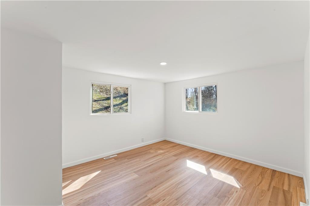 87 Wilson Avenue Cecil, PA 15321 - Photo 14 of 29