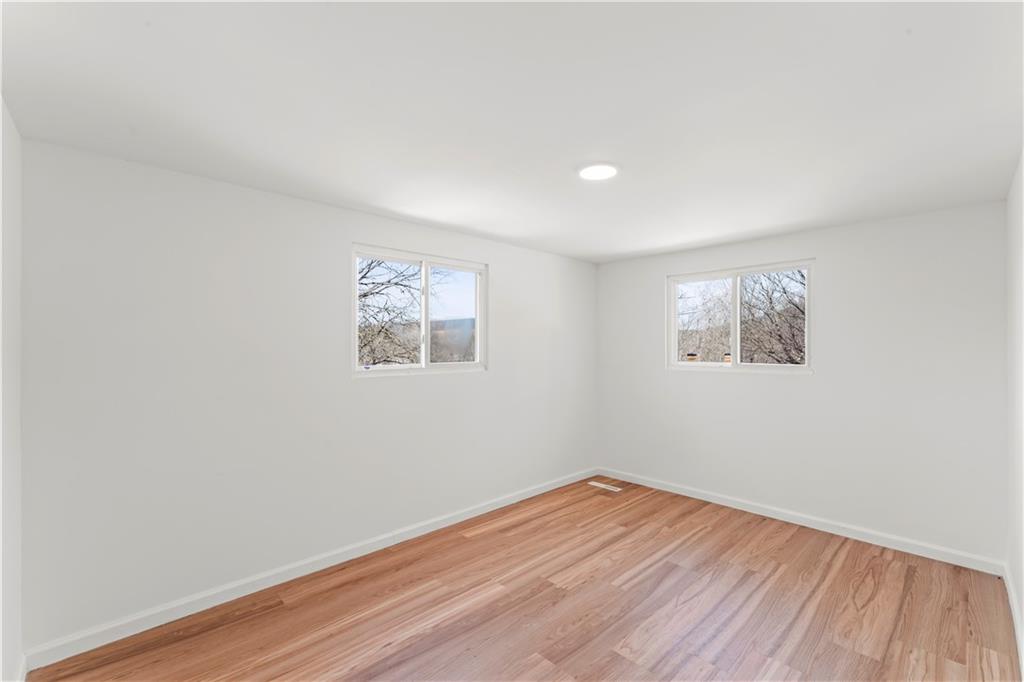 87 Wilson Avenue Cecil, PA 15321 - Photo 16 of 29