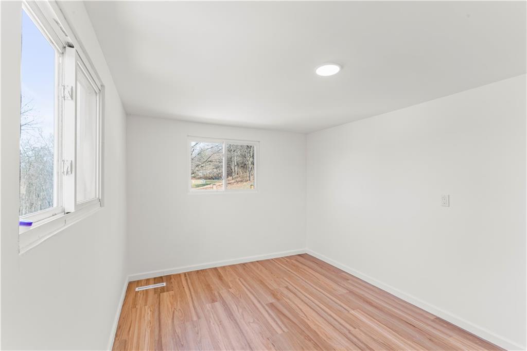 87 Wilson Avenue Cecil, PA 15321 - Photo 17 of 29