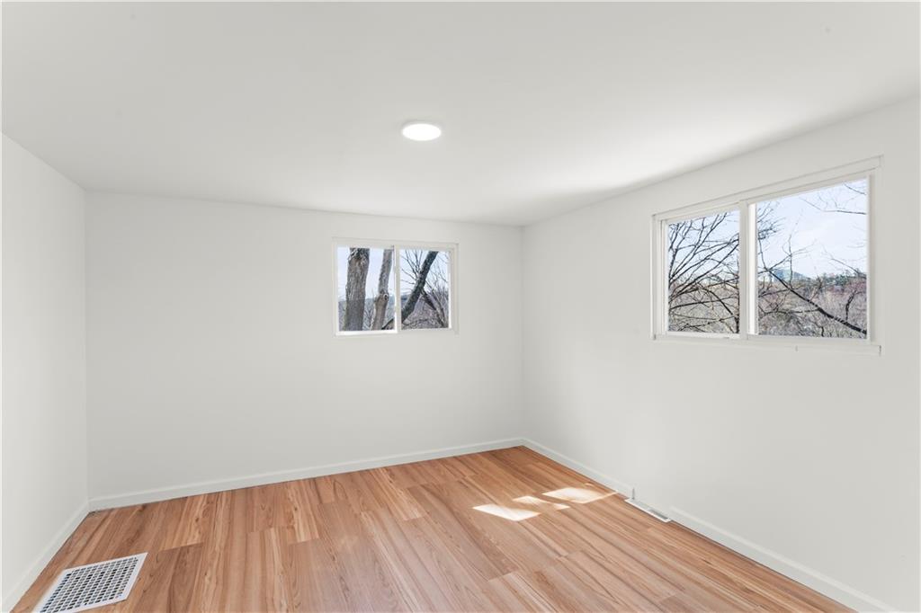 87 Wilson Avenue Cecil, PA 15321 - Photo 18 of 29