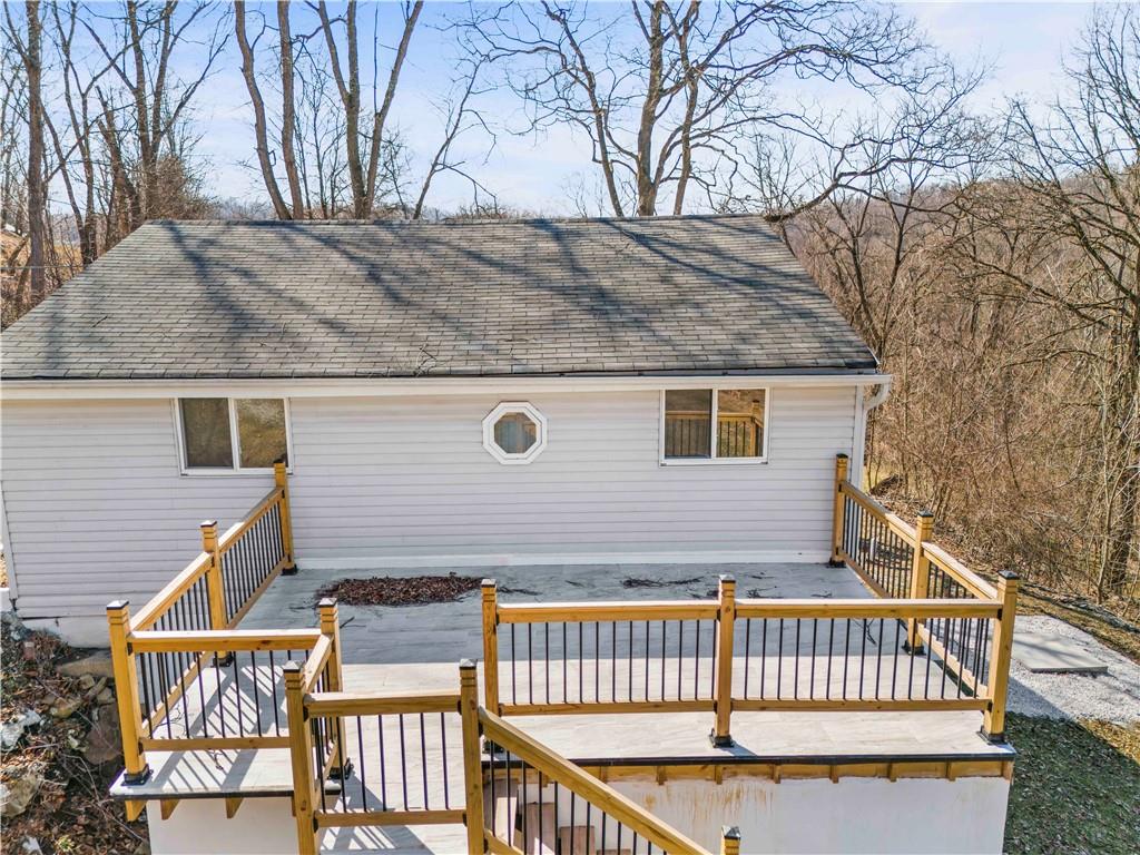 87 Wilson Avenue Cecil, PA 15321 - Photo 3 of 29