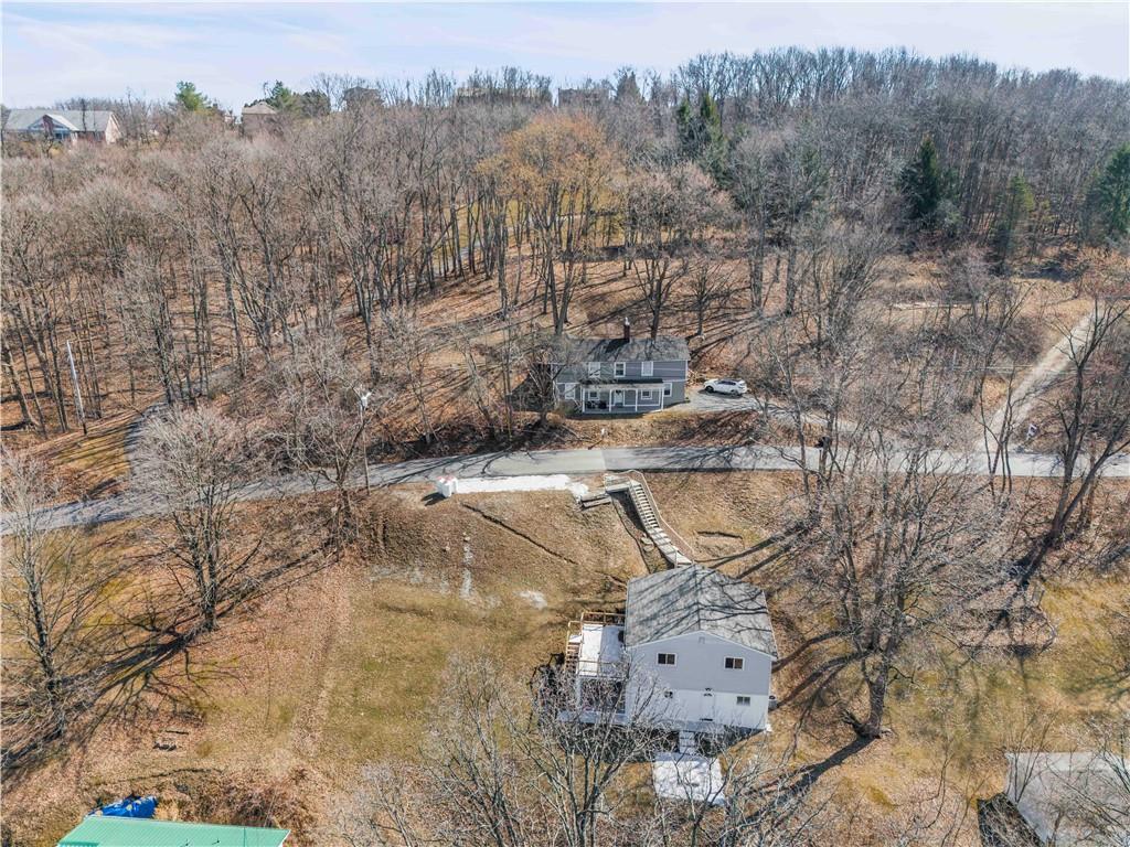 87 Wilson Avenue Cecil, PA 15321 - Photo 5 of 29