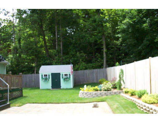 47 Windsor Road Stoneham, MA 02180 - Photo 6 of 13 Gallery Image 6