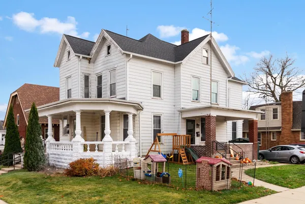 $285,000 | 1420 9th Street, Monroe, WI 53566