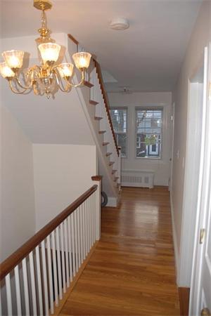 311 Russett Road Brookline, MA 02467 - Photo 6 of 9