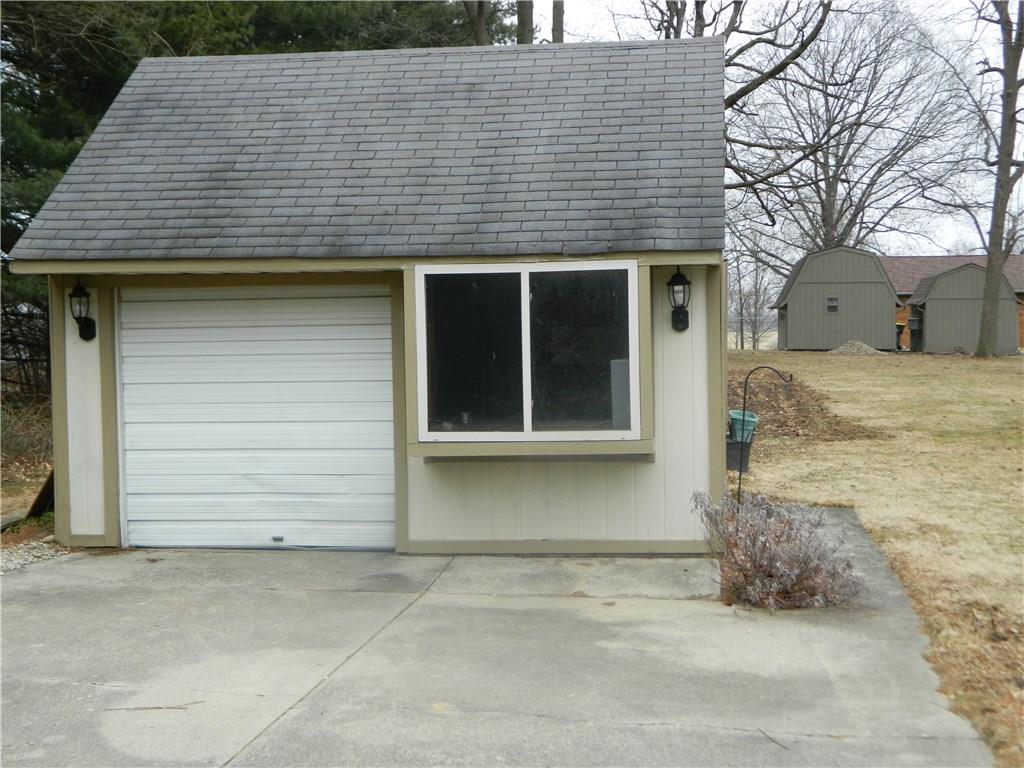 1332 North Nursery Road Anderson, IN 46012 - Photo 5 of 14 Gallery Image 5