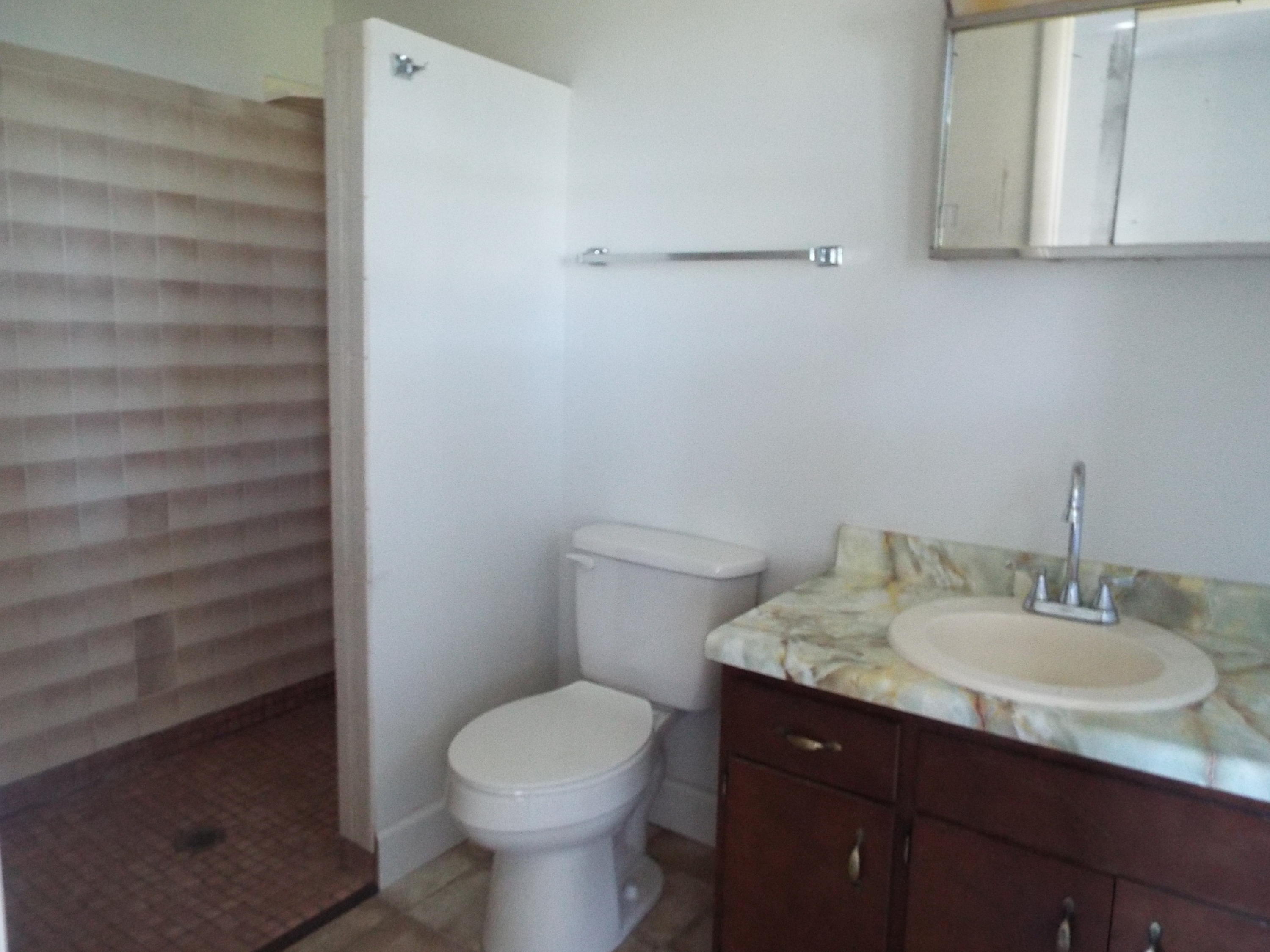 216 Thacker Road Grimsley, TN 38565 - Photo 14 of 16 master bath