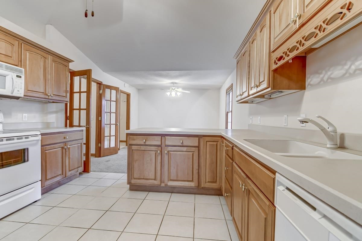 7108 Preston Drive Springfield, IL 62711 - Photo 13 of 37