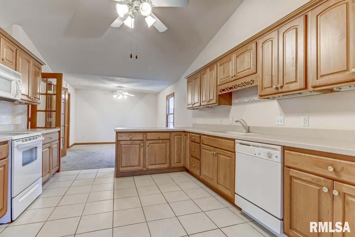 7108 Preston Drive Springfield, IL 62711 - Photo 15 of 37