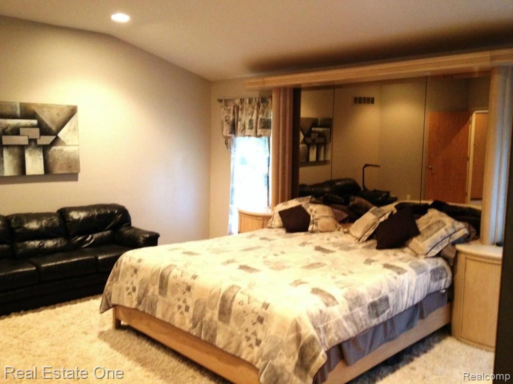 2450 Lake George Road Leonard, MI 48367 - Photo 23 of 65