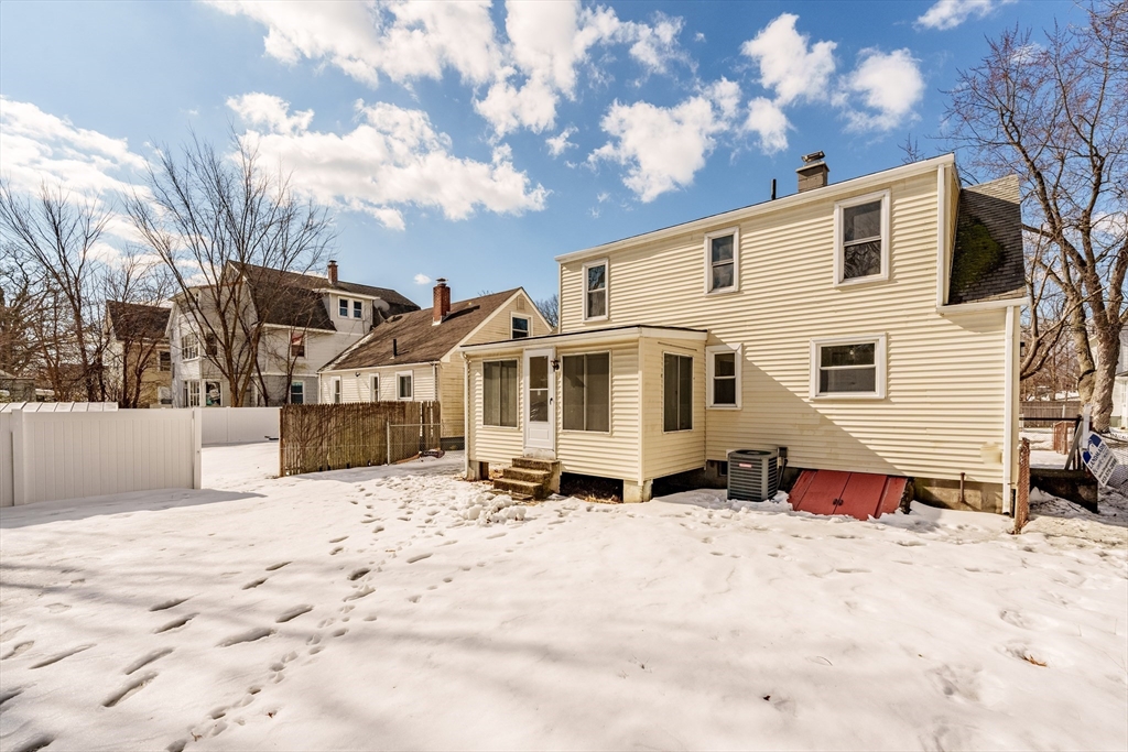 117 Monrovia Street Springfield, MA 01104 - Photo 36 of 37