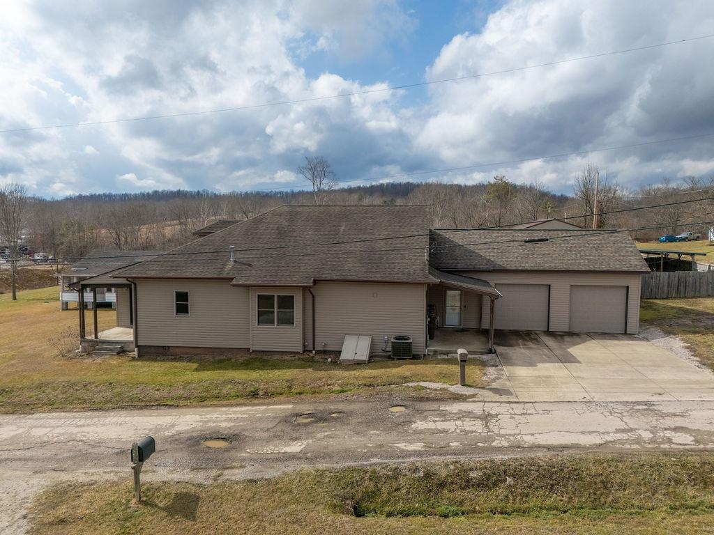 41 Blue Hall Road Olive Hill, KY 41164 - Photo 7 of 49