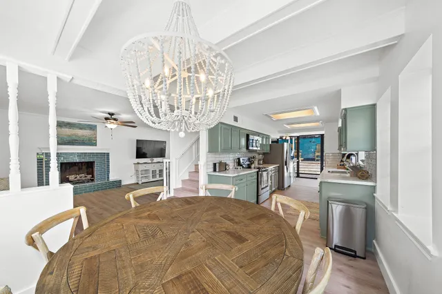 $419,000 | 515 Clear Lake Road, Kemah, TX 77565