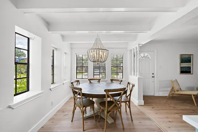 $419,000 | 515 Clear Lake Road, Kemah, TX 77565