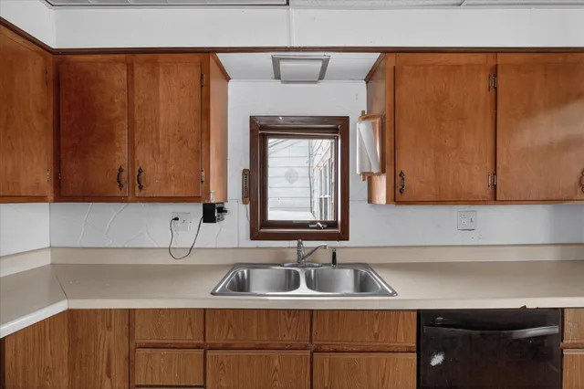 $260,000 | N8005 County Road A, Milford, WI 53094