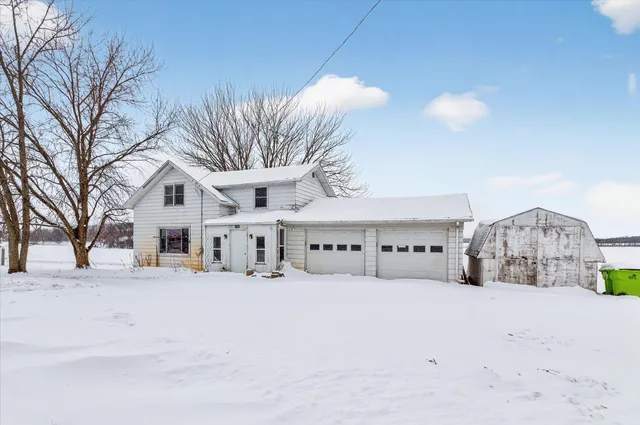 $260,000 | N8005 County Road A, Milford, WI 53094