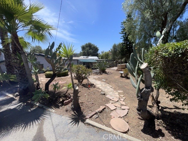 519 Mason Road Vista, CA 92084 - Photo 2 of 34