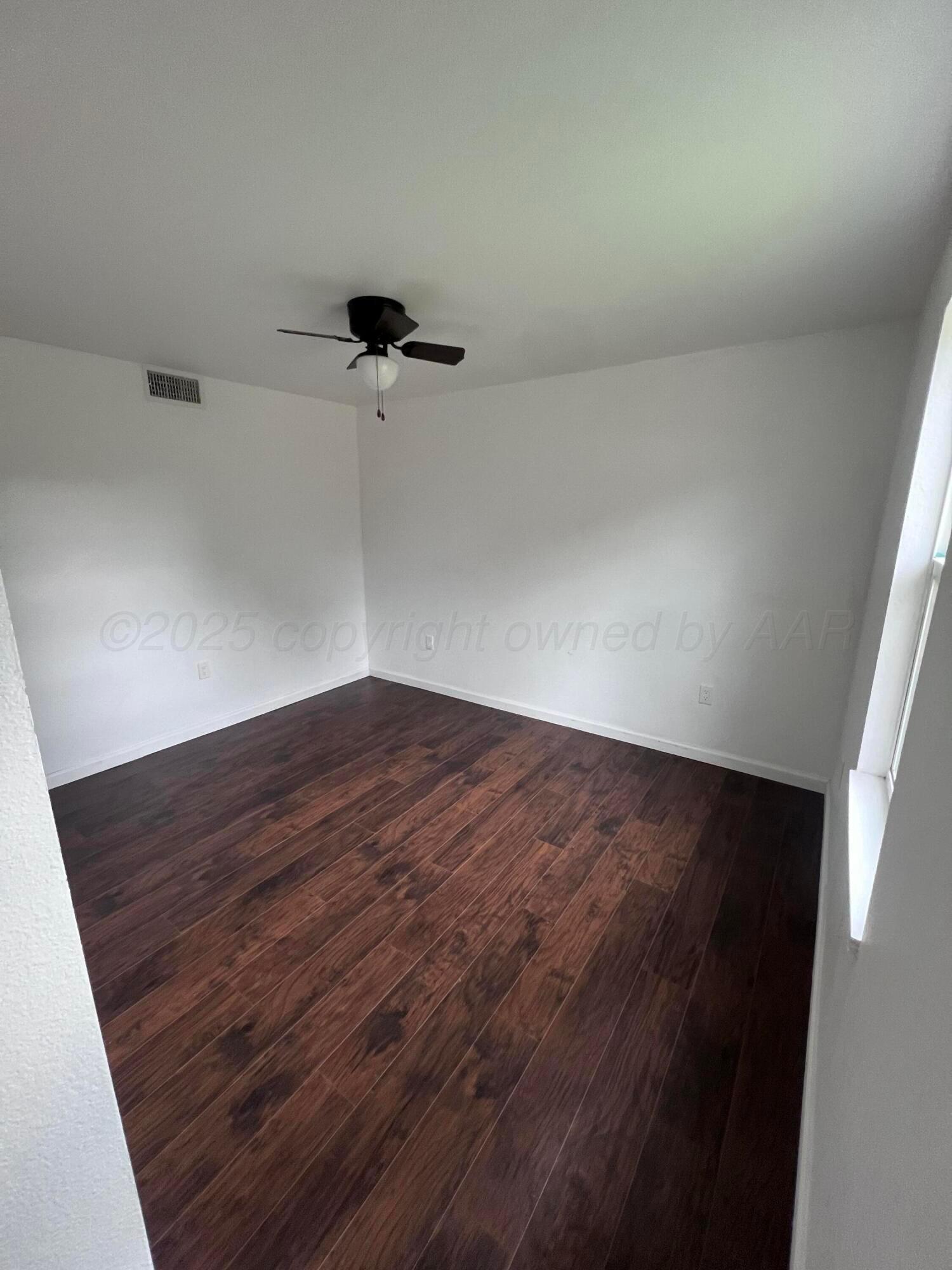 4330 South Polk Street Amarillo, TX 79110 - Photo 6 of 12 IMG_2289