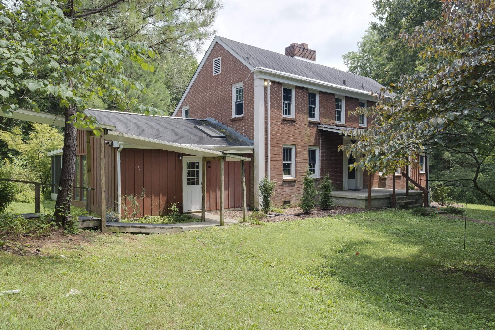 1709 Neelys Bend Road Madison, TN 37115 - Photo 2 of 45 Gallery Image 2