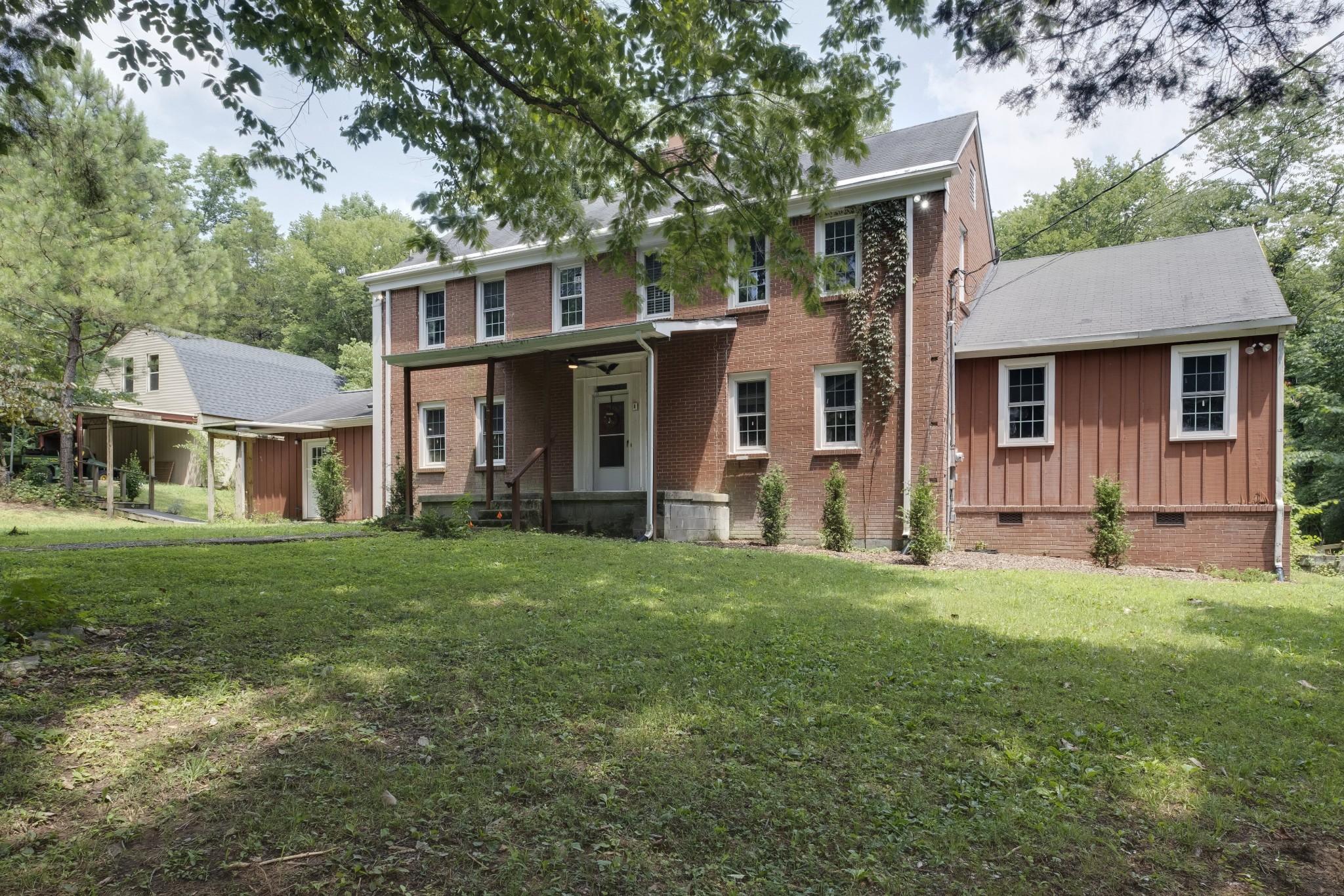 1709 Neelys Bend Road Madison, TN 37115 - Photo 3 of 45 Gallery Image 3