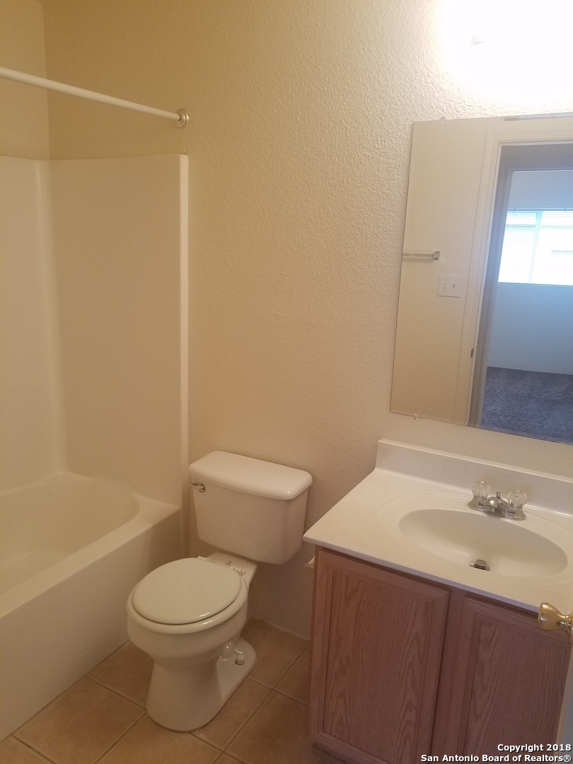 11211 Terra Loop Road San Antonio, TX 78233 - Photo 6 of 12