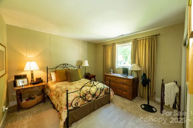 $579,900 | 207 Grouse Moor Drive, Linville, NC 28646