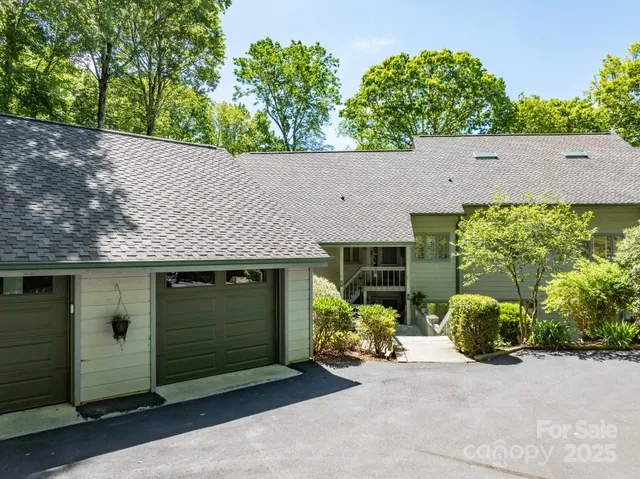 $579,900 | 207 Grouse Moor Drive, Linville, NC 28646