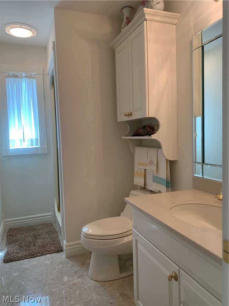 521 Hasbrock Road Norwalk, OH 44857 - Photo 34 of 50 Second Floor Full Bath #1
