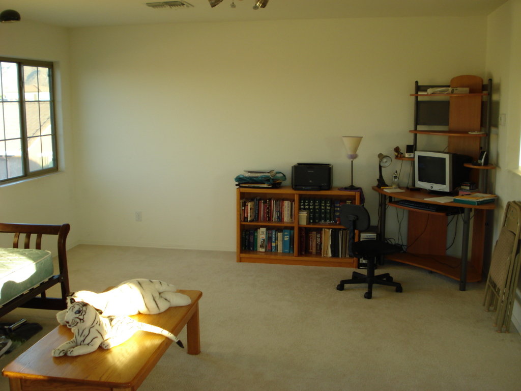 6905 South 9th Avenue Phoenix, AZ 85041 - Photo 29 of 36 3rd Level/Great Room