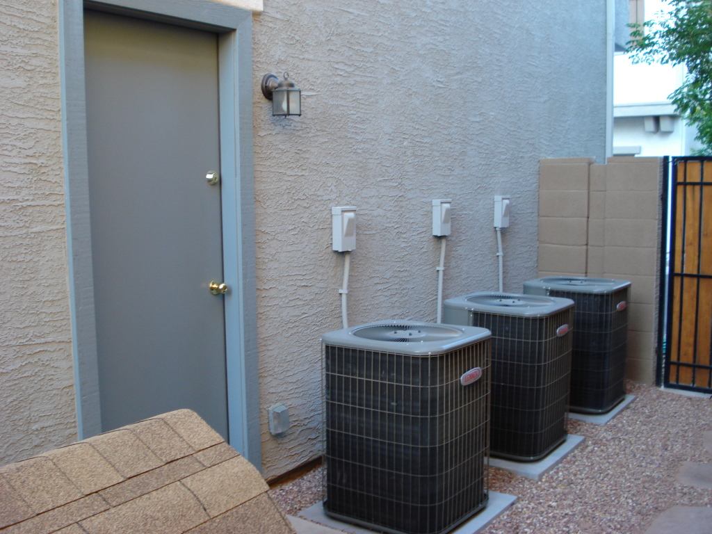 6905 South 9th Avenue Phoenix, AZ 85041 - Photo 7 of 36 Yard