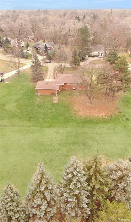 3223 Hickory Lawn Road Rochester Hills, MI 48307 - Photo 31 of 32