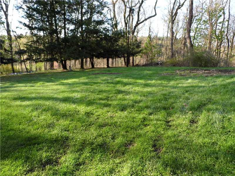 1205 Ewing Road Coraopolis, PA 15108 - Photo 5 of 7 Land. PRIVATE & LEVEL AREA