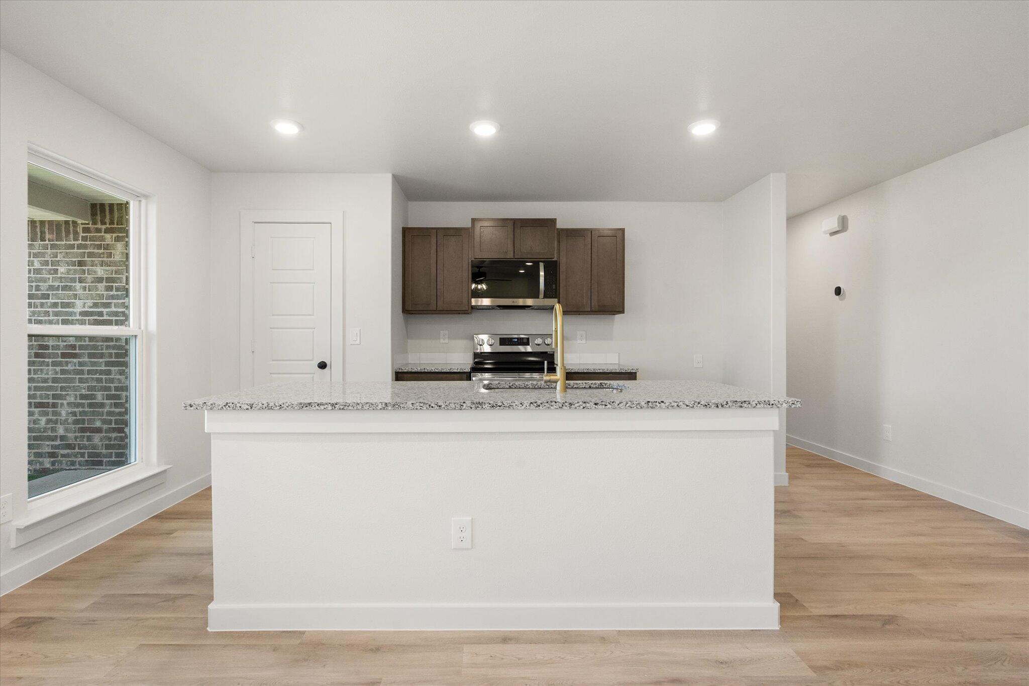 1613 North Clinton Avenue Lubbock, TX 79416 - Photo 5 of 22 05-1613 N Clinton_6675